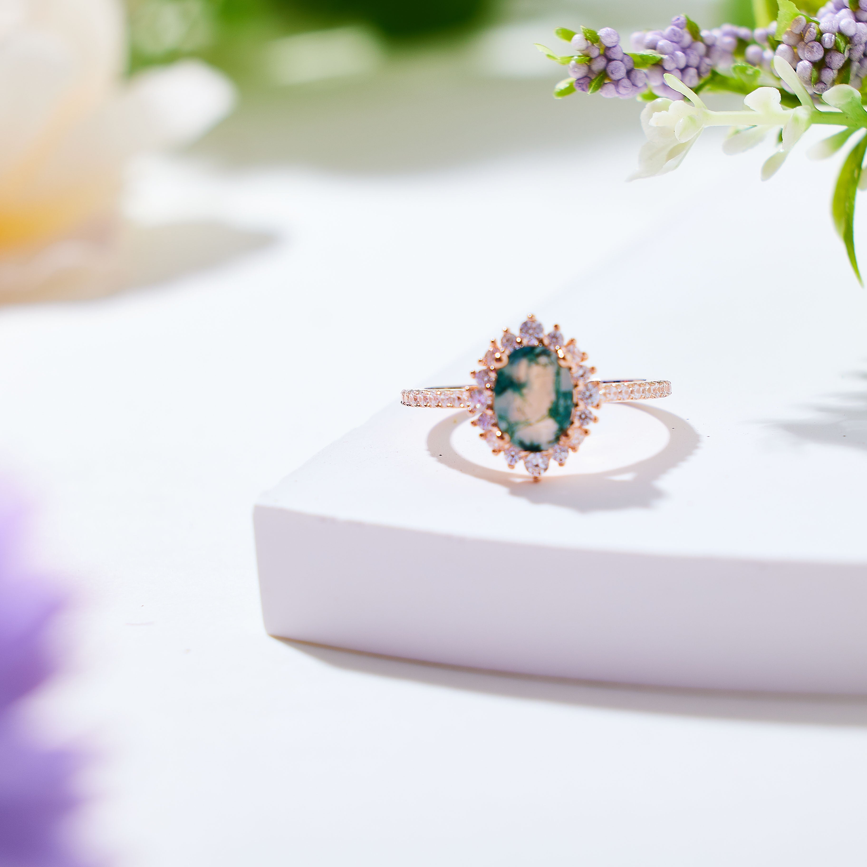 Between the Leaf Oval Moss Agate Ring