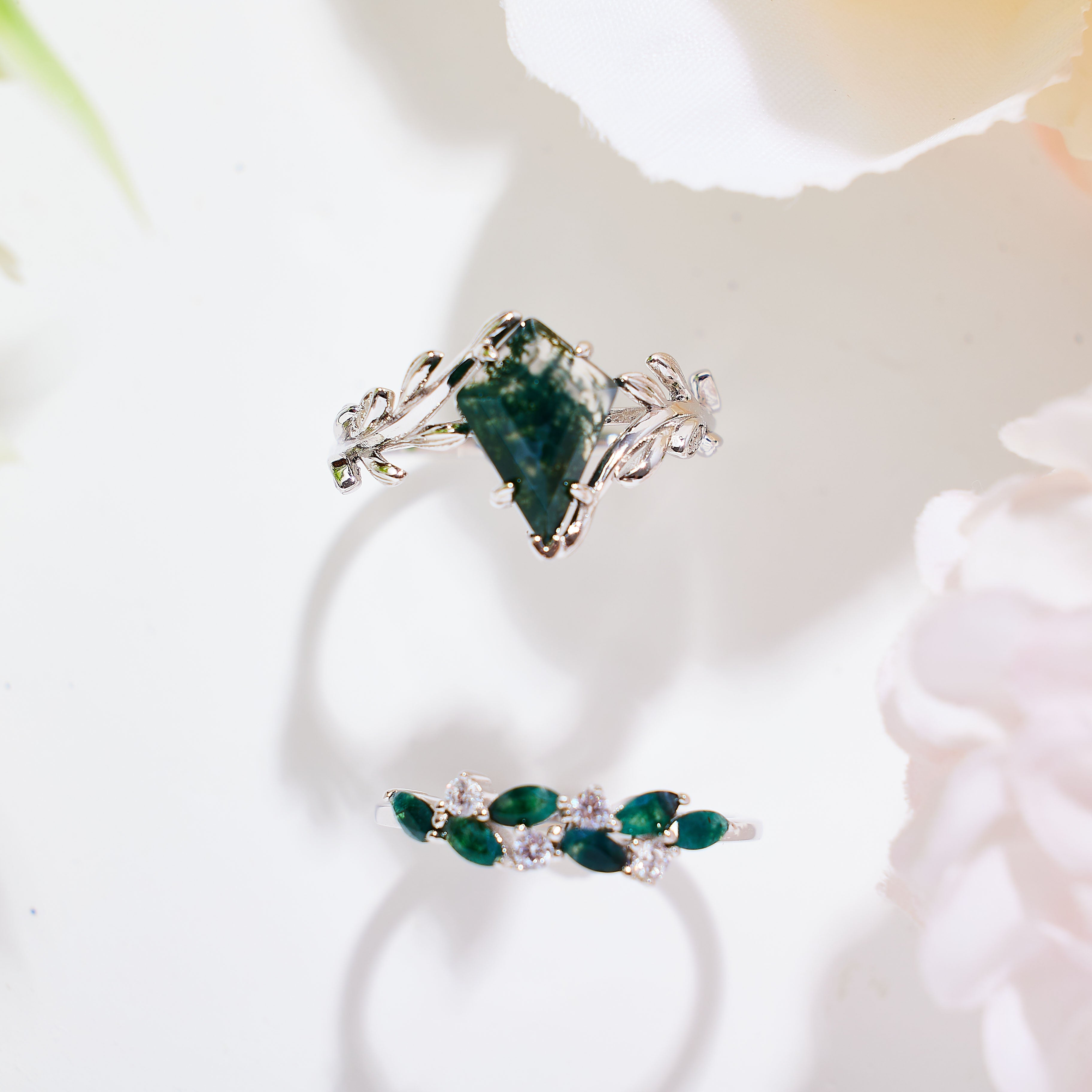 Dewdrop Moss Agate Ring