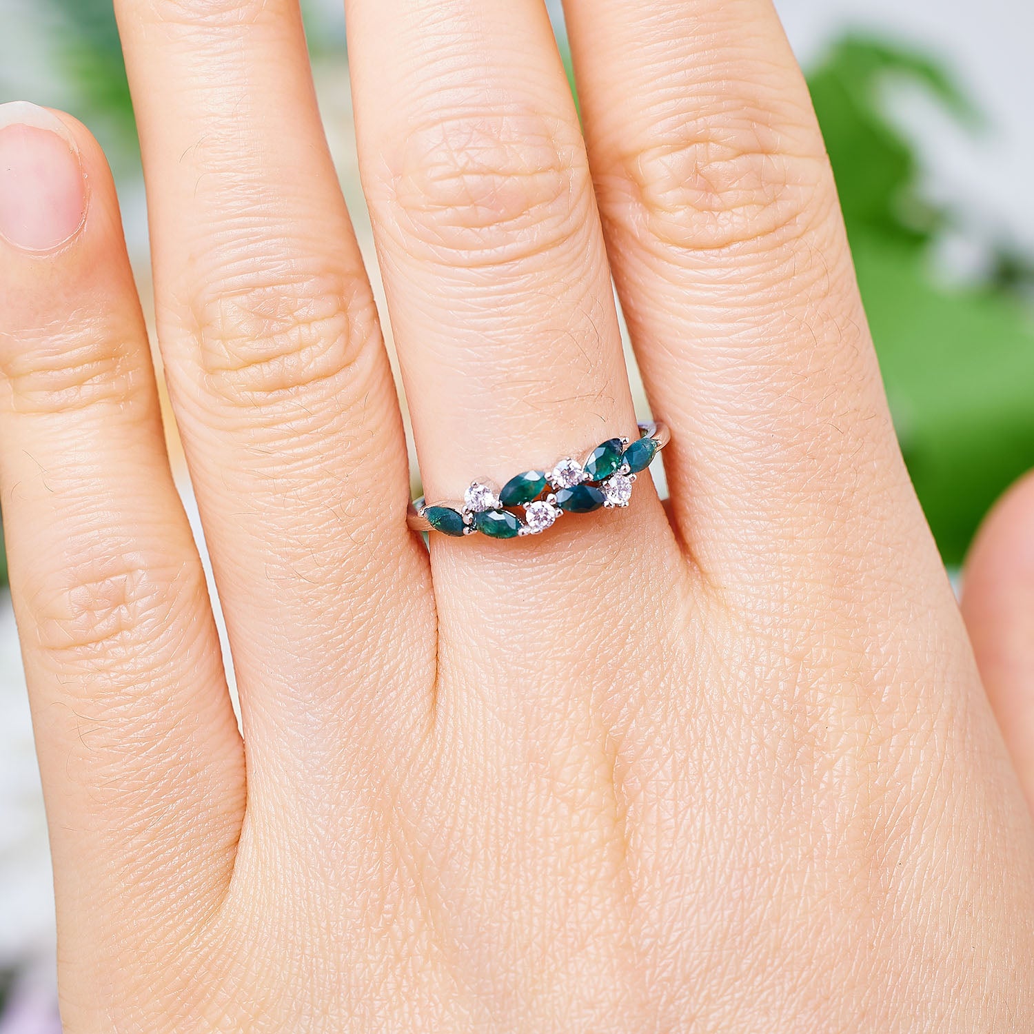 Dewdrop Moss Agate Ring