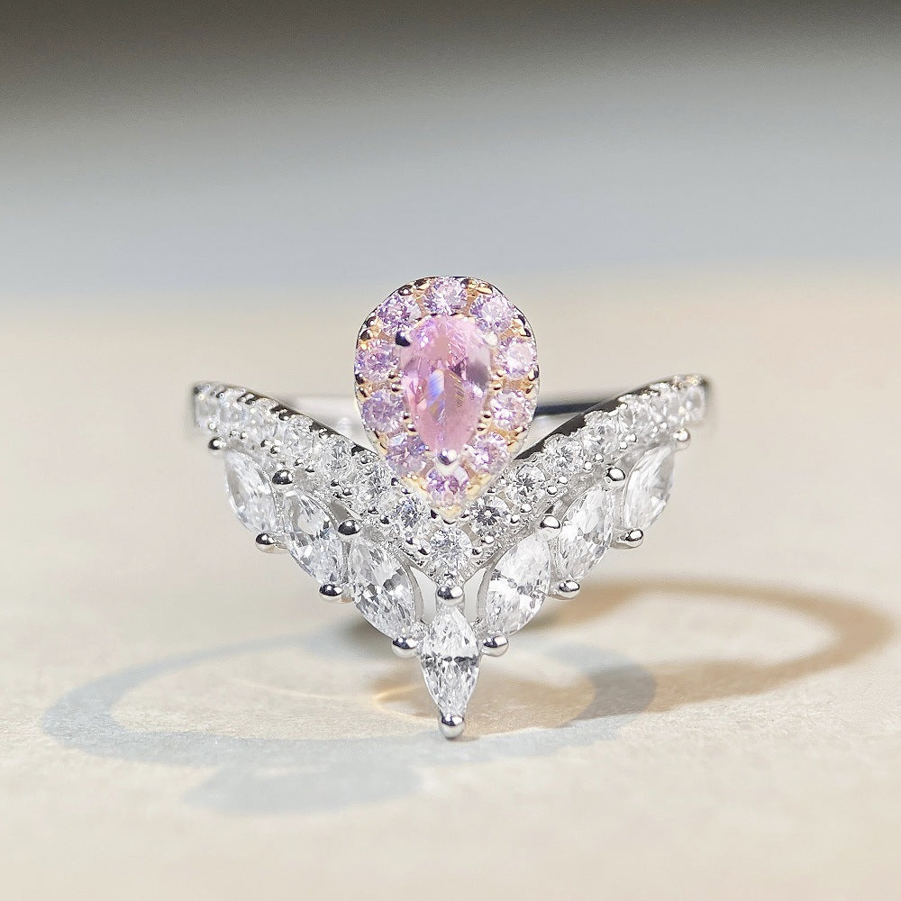 Pear-shaped Pink Diamond Ring